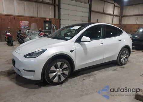 2021 Tesla Model Y Long Range Dual Motor All-Wheel Drive z USA, uszkodzony, nr VIN 5YJYGDEE5MF191321